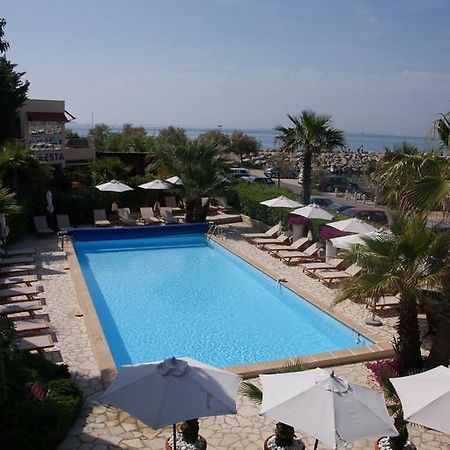 Hotel Azur Bord De Mer La Grande-Motte Exterior photo